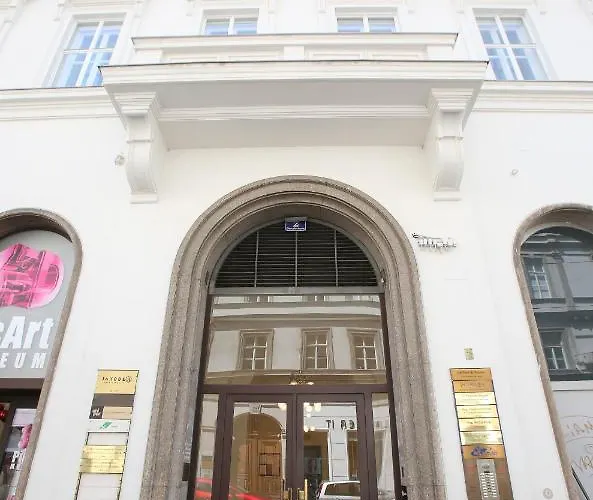 Opera Апартаменти Відень
